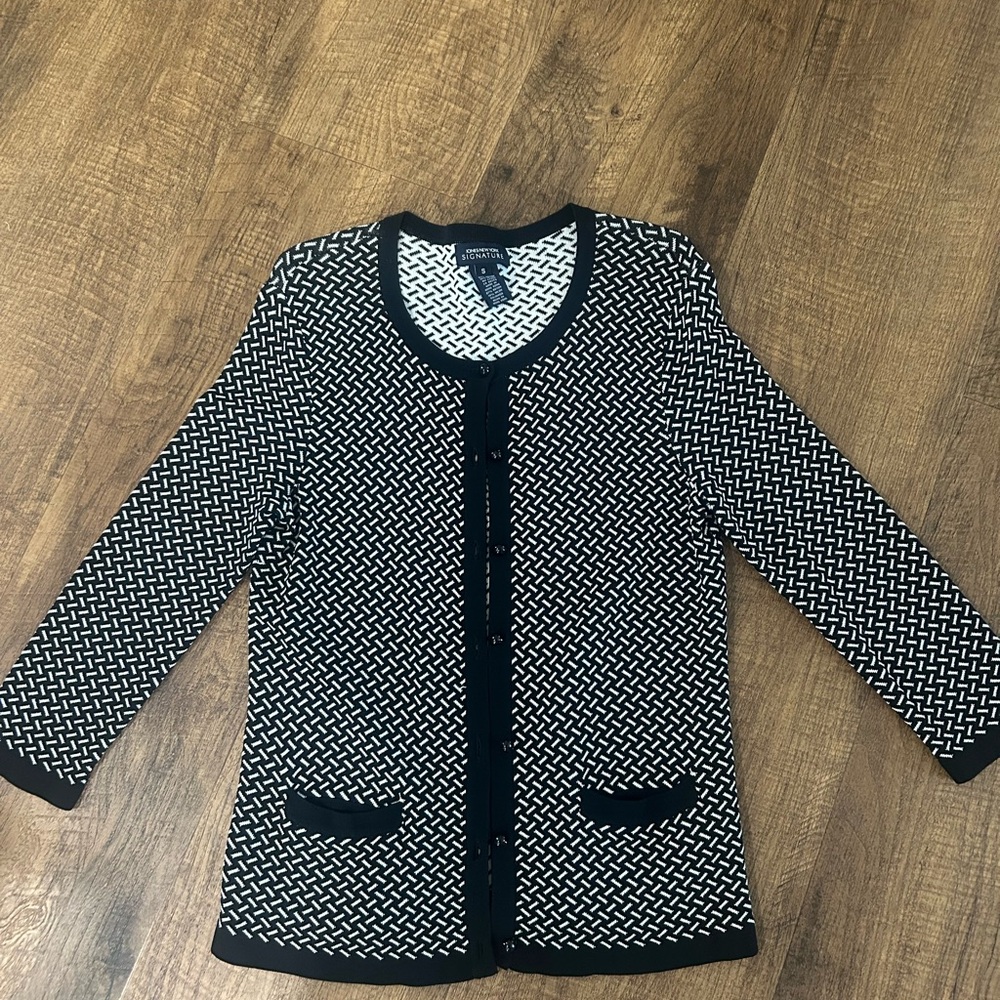 ➰ NWOT Women’s Jones New York Signature Sz S Monochrome Knit Cardigan w pockets➰